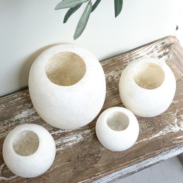 Egyptian White Alabaster, ALABASTER Handcrafted CANDLE HOLDER . Tea Light Candle Holder. Natural white stone. Ball shape